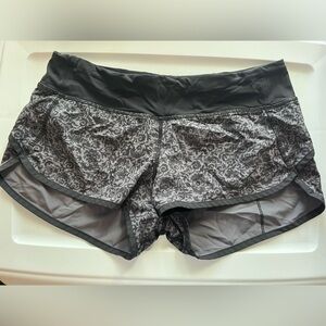 Lululemon low rise speed up short 2.5”